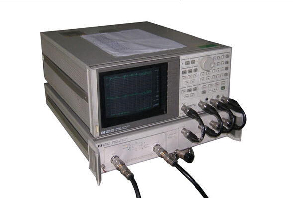 1531464652895323.jpg 矢量網絡分析儀.jpg